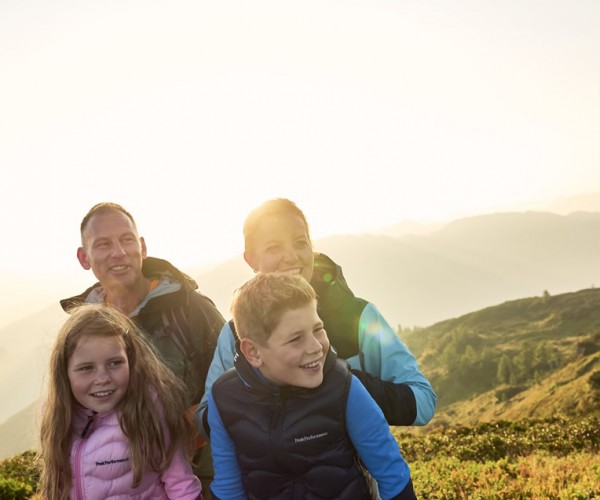 Wandern mit der Familie © Armin Walcher