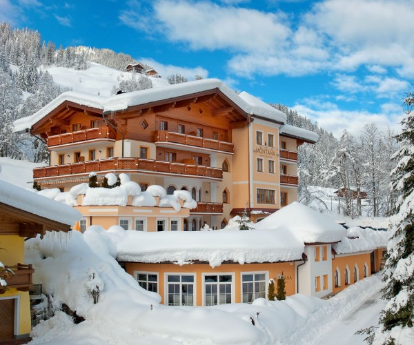 Hotel Montana im Winter