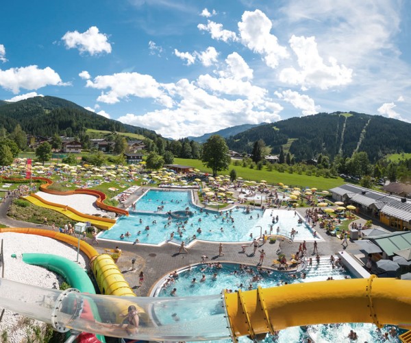 Blick von oben auf die Wasserwelt © Wasserwelt Wagrain